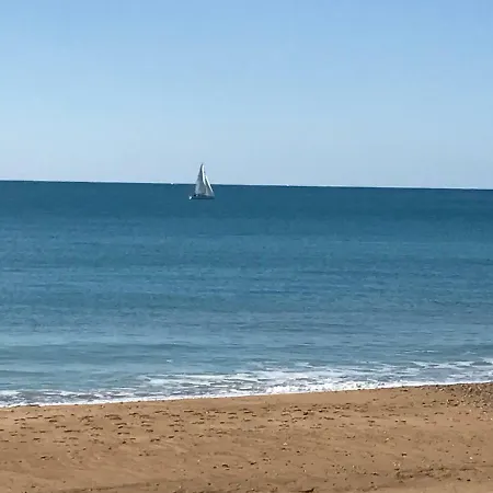 Frontemare Bed and Breakfast Αγκριτζέντο