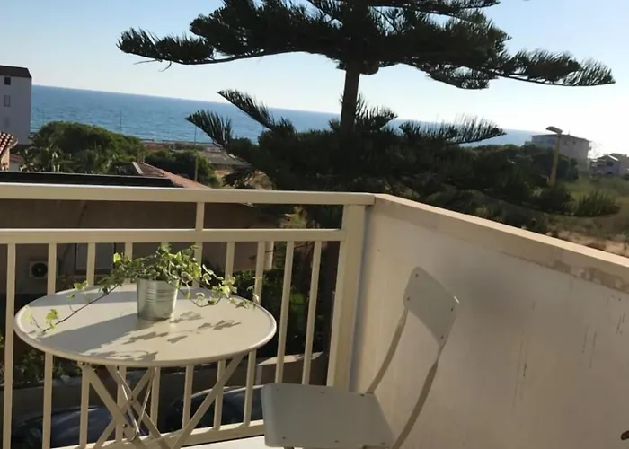 Frontemare فندق مبيت وإفطار