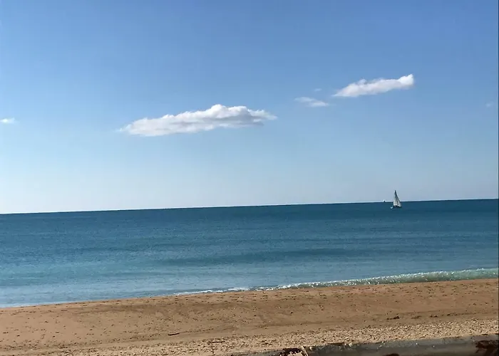 فندق مبيت وإفطار Frontemare 3*