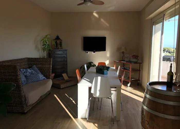 فندق مبيت وإفطار Frontemare